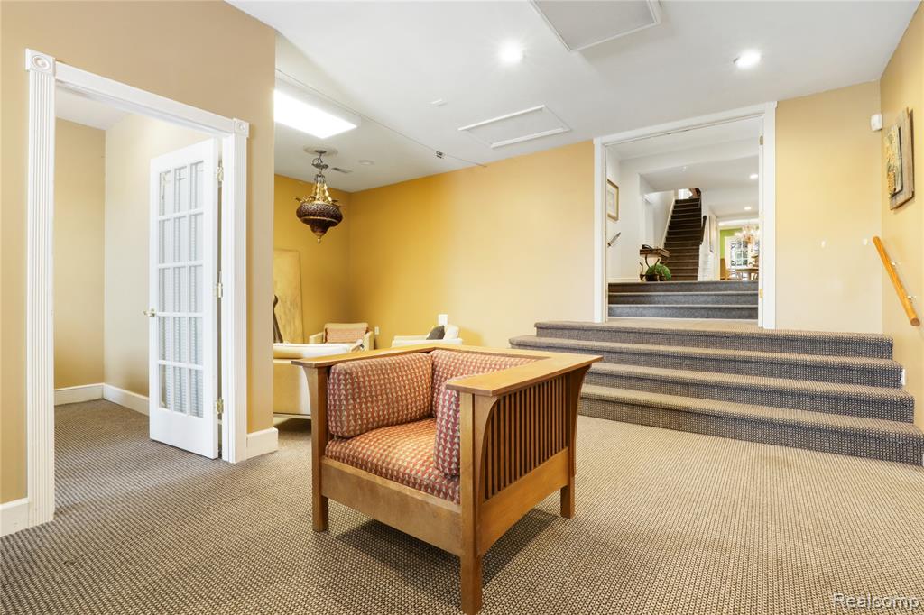 2052 S Dye Road, Flint, MI 48532 — Photo 15