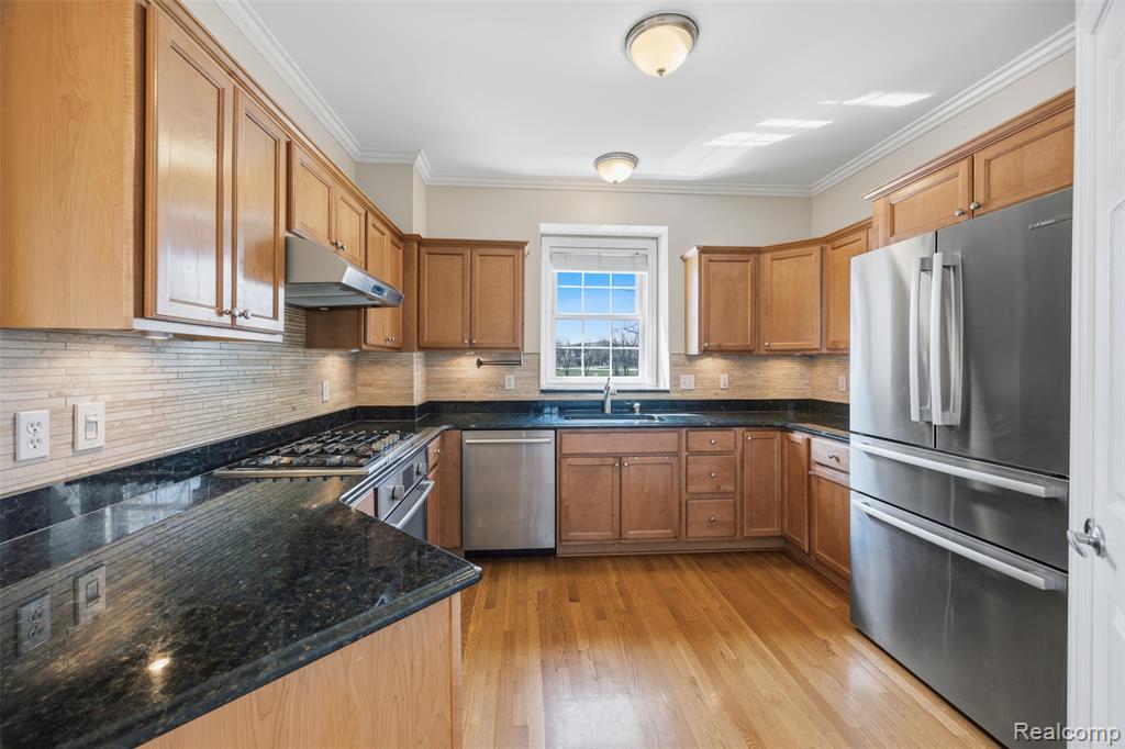 1524 Peninsula Court, Canton, MI 48187 — Photo 20