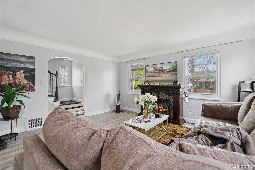 15032 SNOWDEN Street, Detroit, MI 48227 — Photo 4