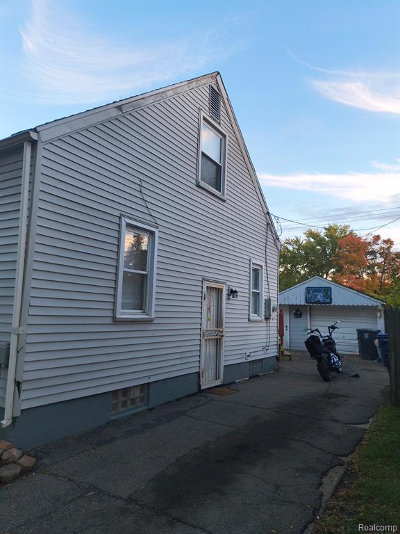 3614 holly ave, Flint, MI 48506 — Photo 3