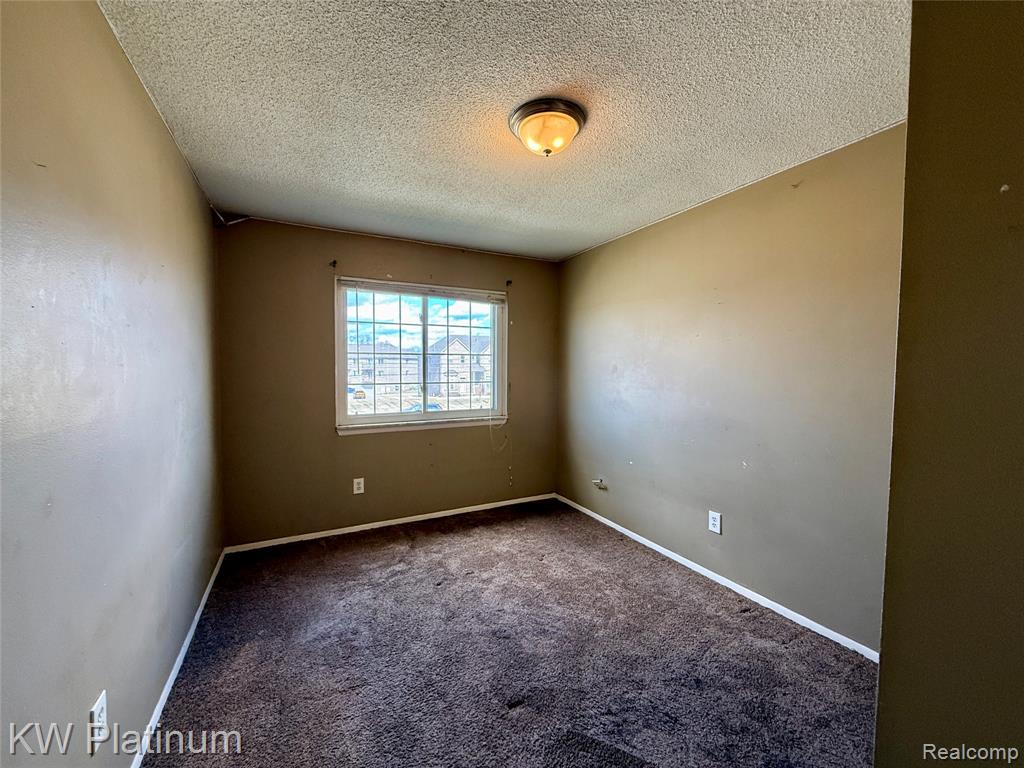 8214 24 Mile Road, Utica, MI 48316 — Photo 8
