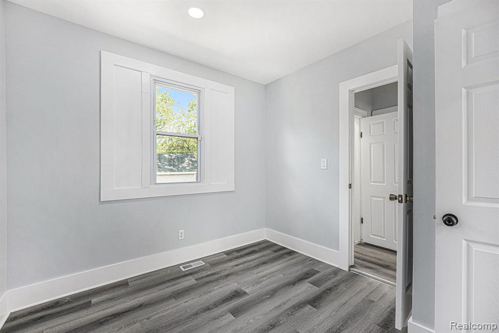 5968 Chalmers Street, Detroit, MI 48213 — Photo 11