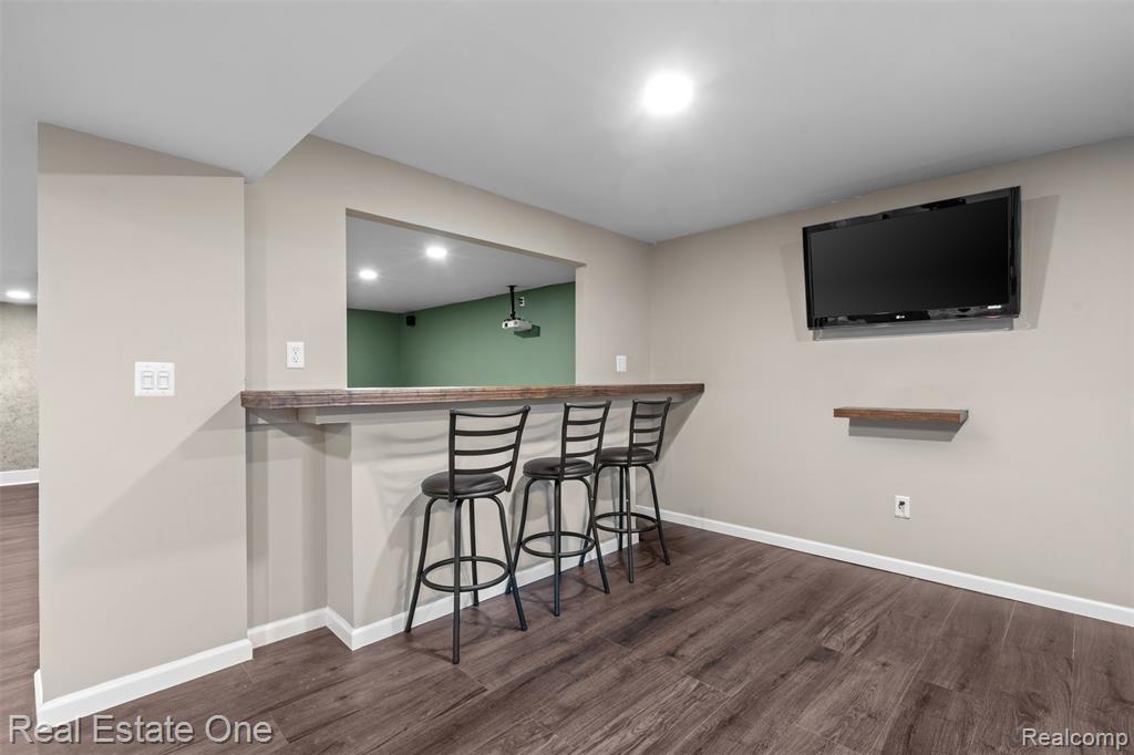 8586 Cass River Drive, Fowlerville, MI 48836 — Photo 29