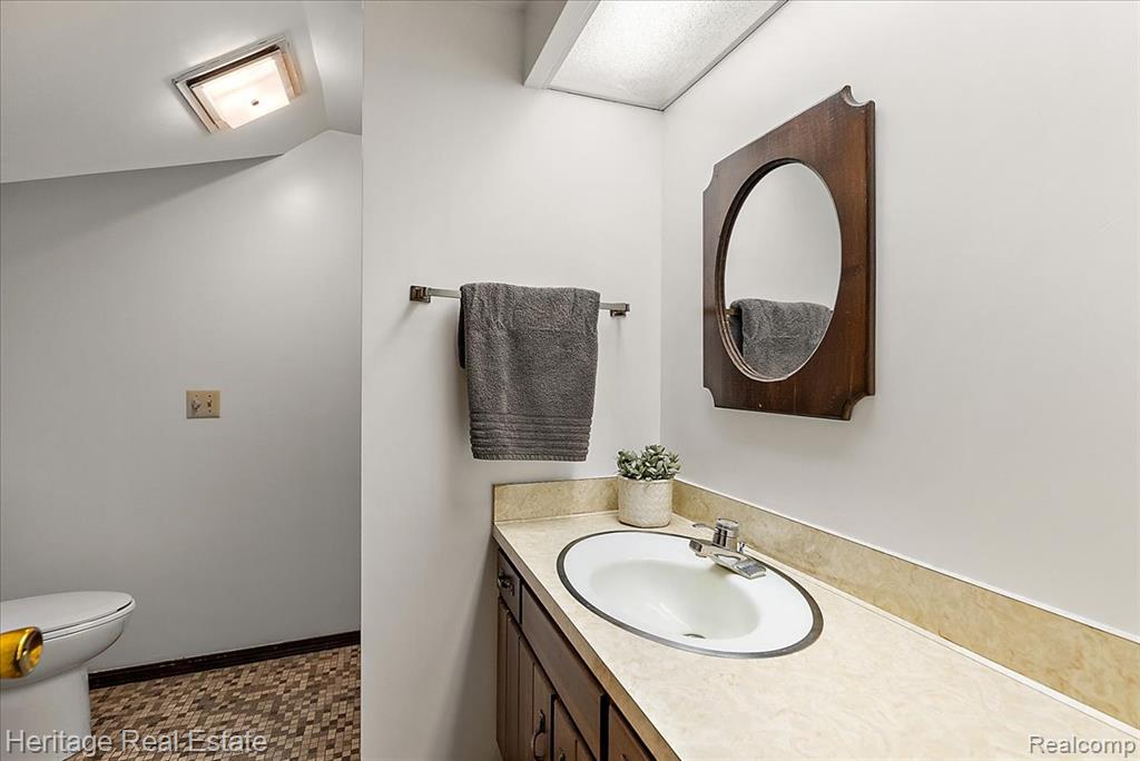 509 Riverview, Lawrence, MI 49064 — Photo 29