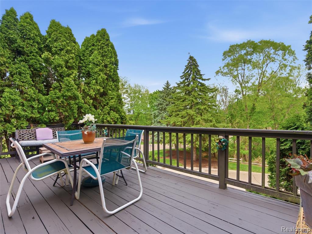 4261 Wabeek Lake Drive S, Bloomfield Hills, MI 48302 — Photo 36