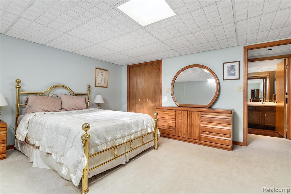 37779 SIENA Drive, Farmington Hills, MI 48331 — Photo 48