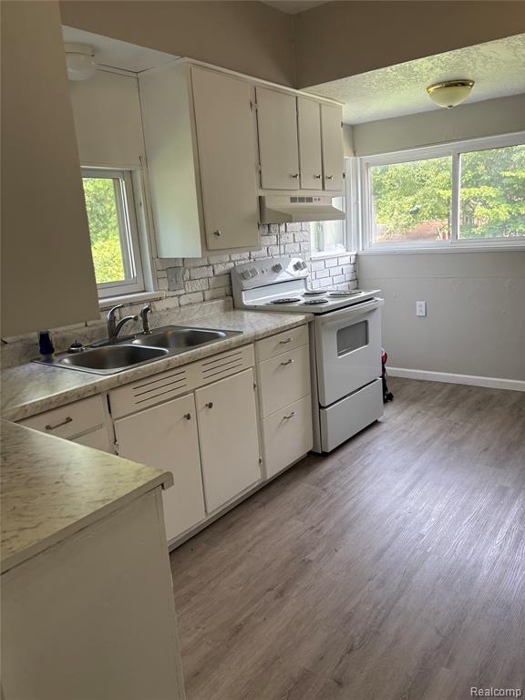 509 S Dewitt Street, Bay City, MI 48706 — Photo 9