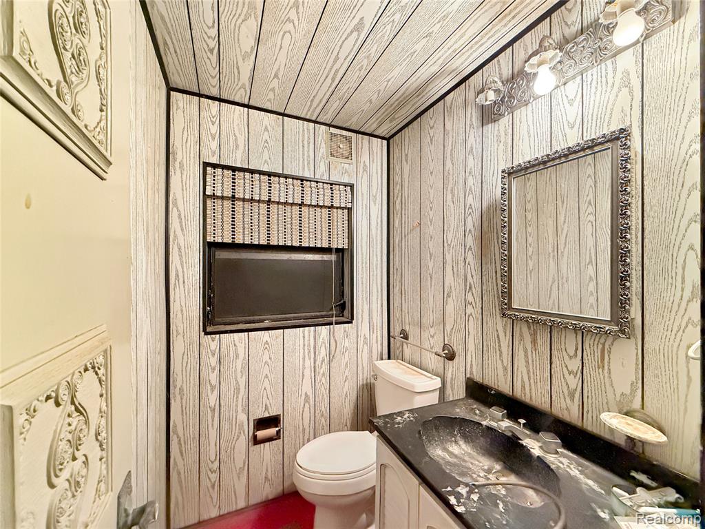 768 Washington Road, Grosse Pointe, MI 48230 — Photo 14