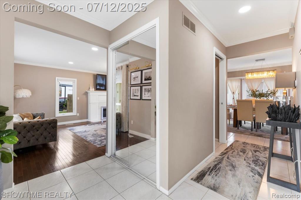 41741 Lore Court, Clinton Twp, MI 48038 — Photo 7