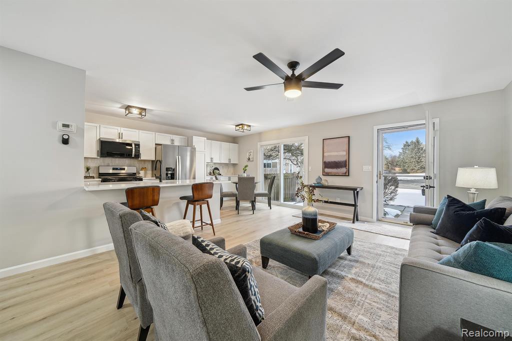 23667 STONEHENGE Boulevard, Novi, MI — Photo 6