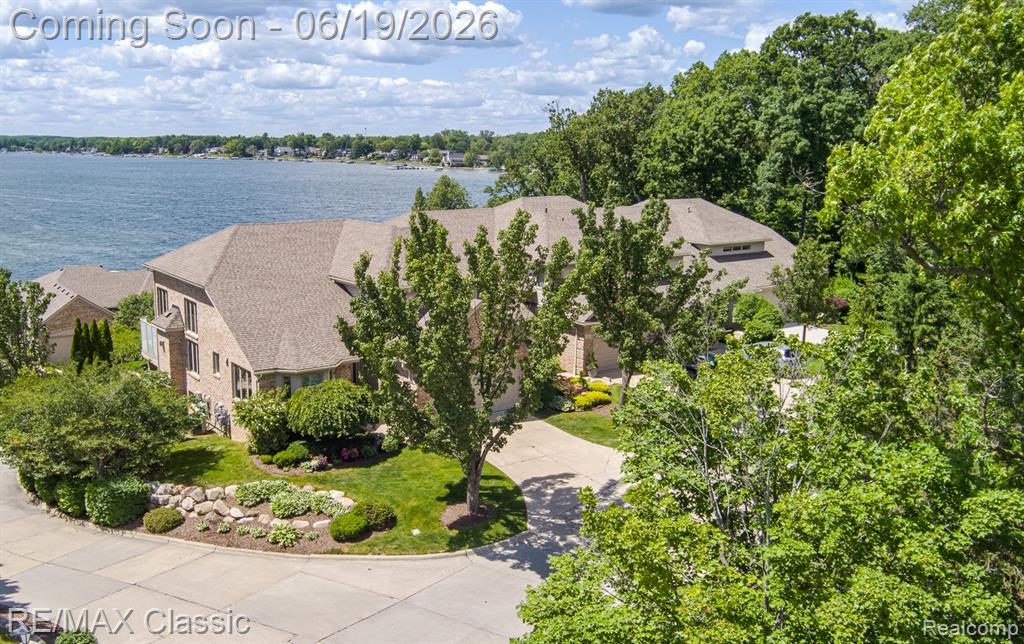 980 Sunset Drive, Waterford, MI 48328 — Photo 11