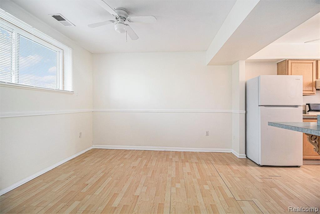 1376 MCCARTHY, Ypsilanti, MI 48198 — Photo 11