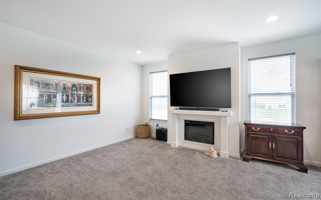 24737 Arbor Court, Macomb, MI 48042 — Photo 12