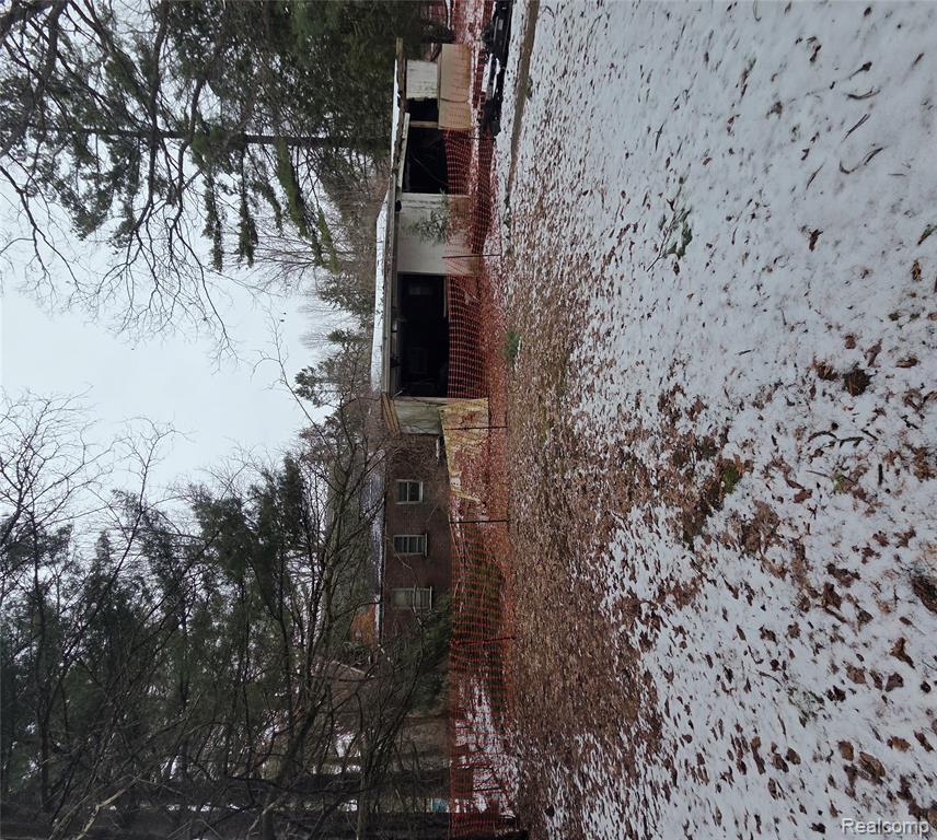 9515 Woodside Drive, Clarkston, MI 48348 — Photo 21
