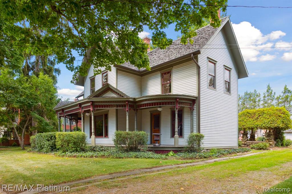 126 W Hanover Street, Marshall, MI 49068 — Photo 2
