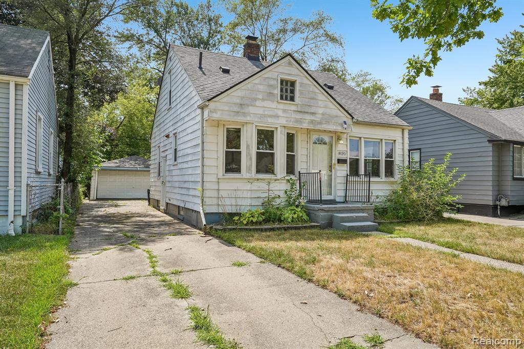 19120 Woodside Street, Harper Woods, MI 48225