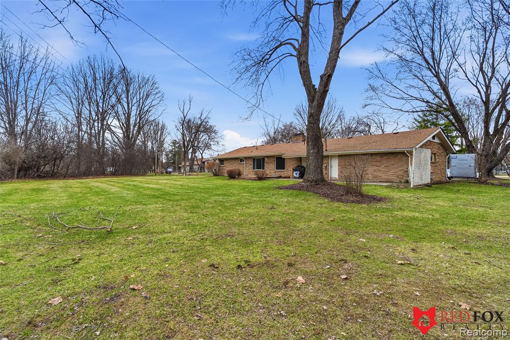 5368 Oaktree Court, Flint, MI 48532 — Photo 42