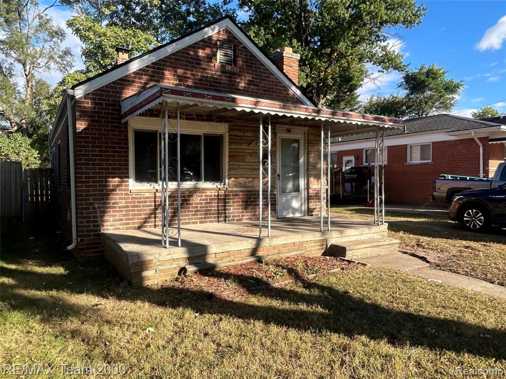 8656 NIGHTINGALE Ave., Dearborn Heights, MI 48127 — Photo 2