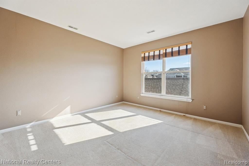 1490 FOX POINTE Circle, Ann Arbor, MI 48108 — Photo 19