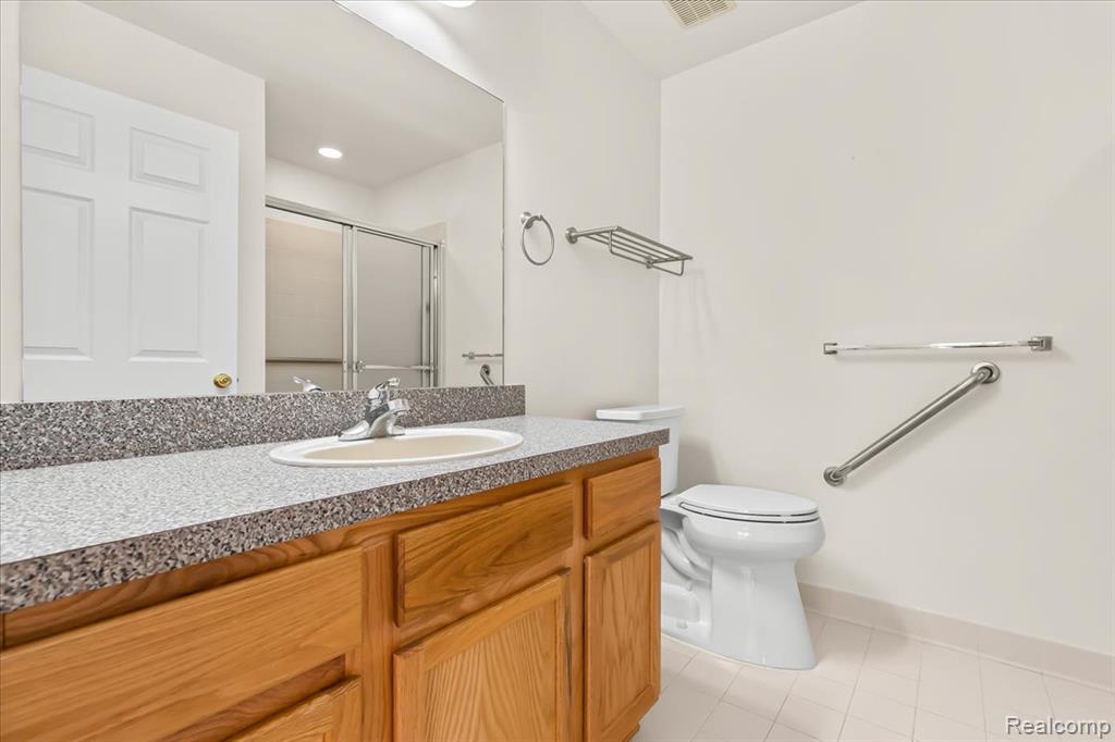 17104 Chesapeake Circle, Walled Lake, MI 48390 — Photo 16