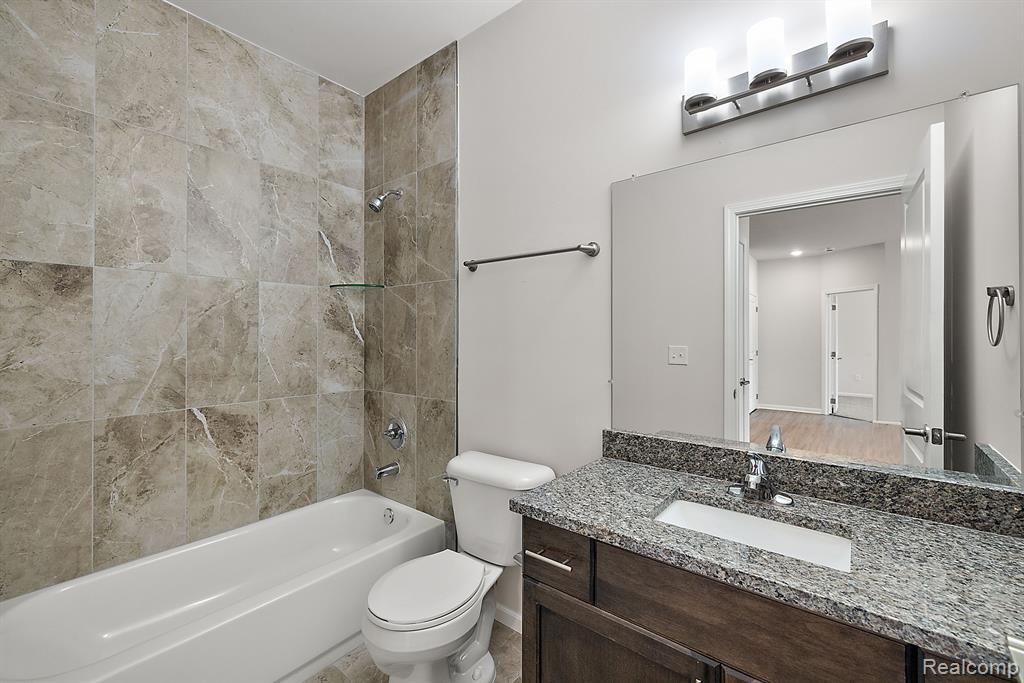 8298 Heywood Circle, Sterling Heights, MI 48312 — Photo 13