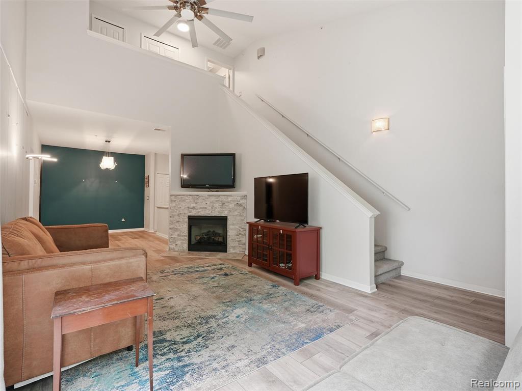 25758 S Maritime Circle S, Harrison Township, MI — Photo 3