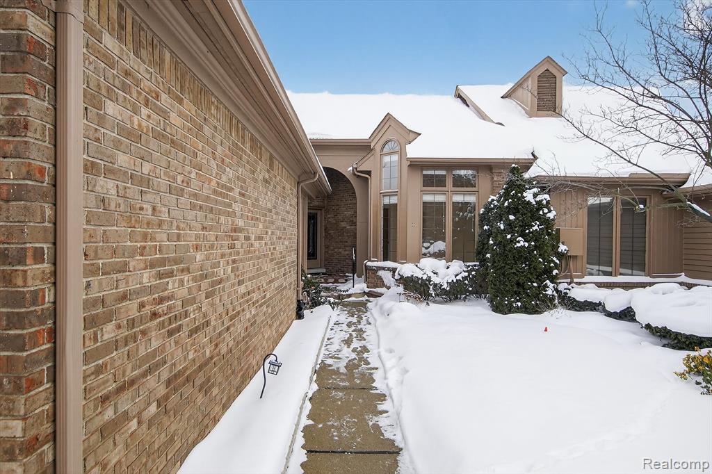 13660 Eaton Drive, Plymouth, MI 48170 — Photo 3