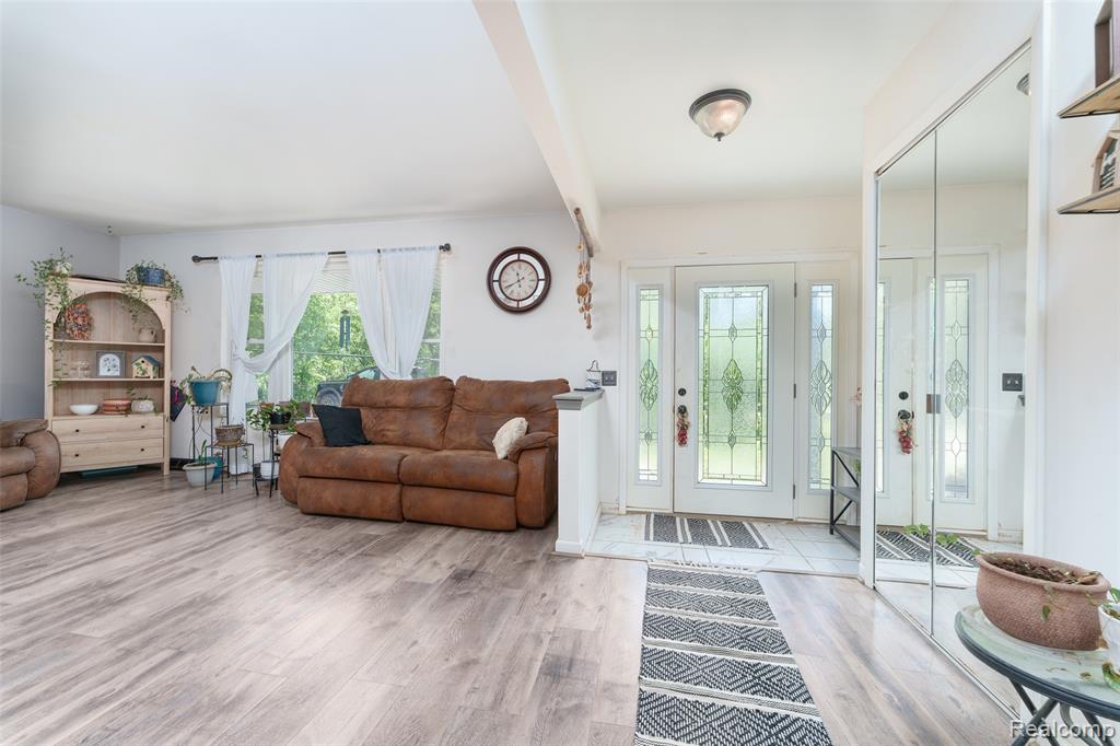 940 Rowland Road, Leonard, MI 48367 — Photo 17