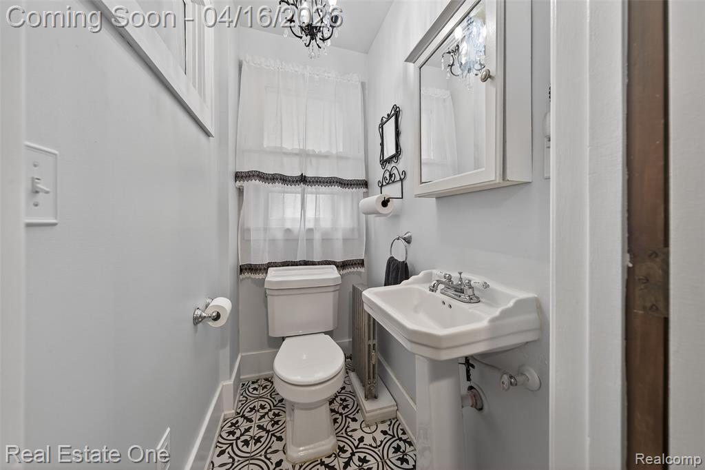 486 W Iroquois Road, Pontiac, MI 48341 — Photo 21