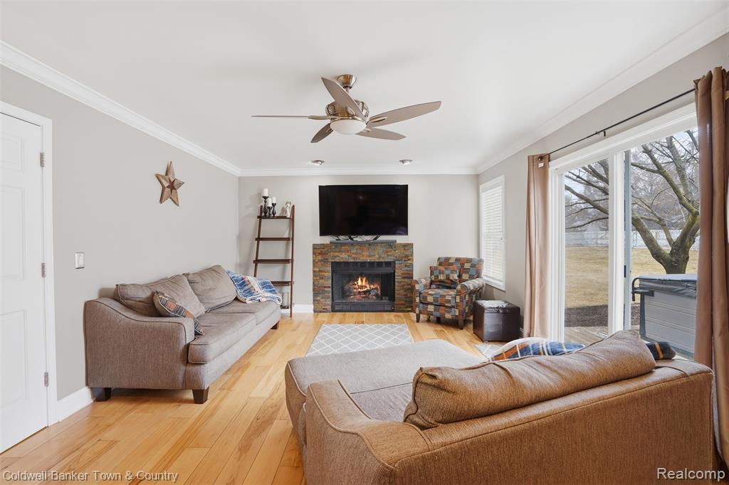 7431 Oceola Farms Court, Howell, MI 48855 — Photo 14