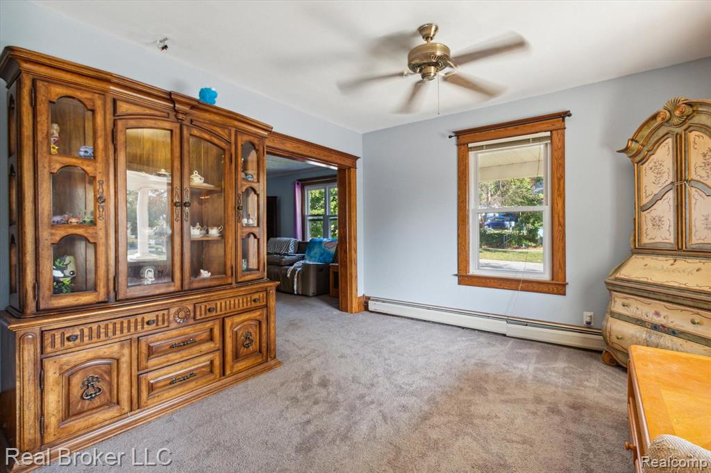 402 S 7TH Street, St. Clair, MI 48079 — Photo 9