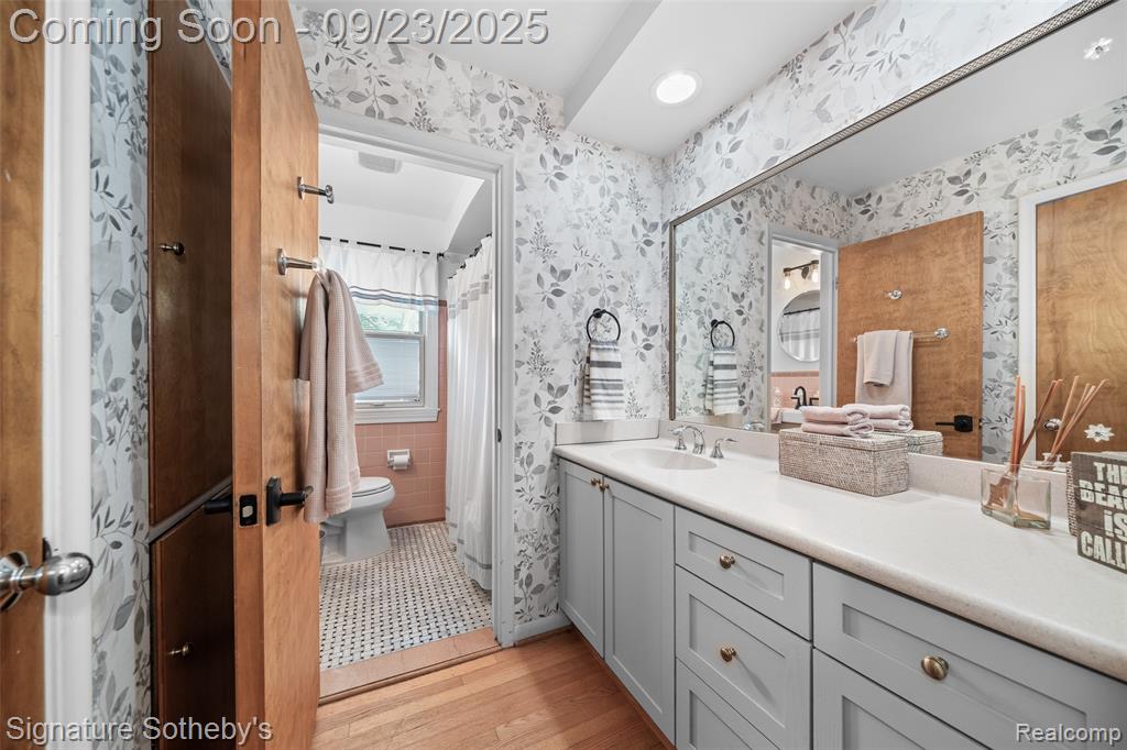 16207 Wetherby Street, Beverly Hills, MI 48025 — Photo 14