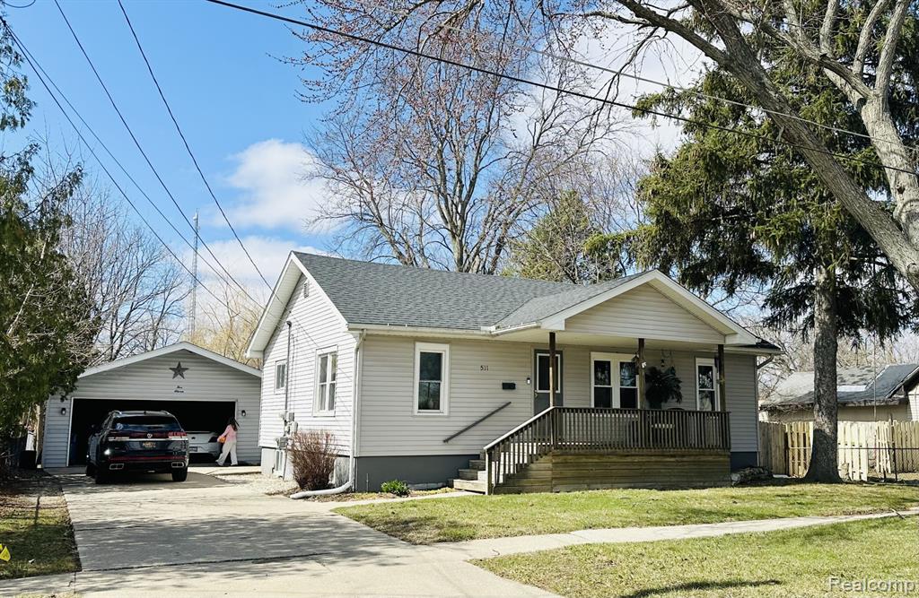 511 Garland Street, Davison, MI 48423 — front exterior