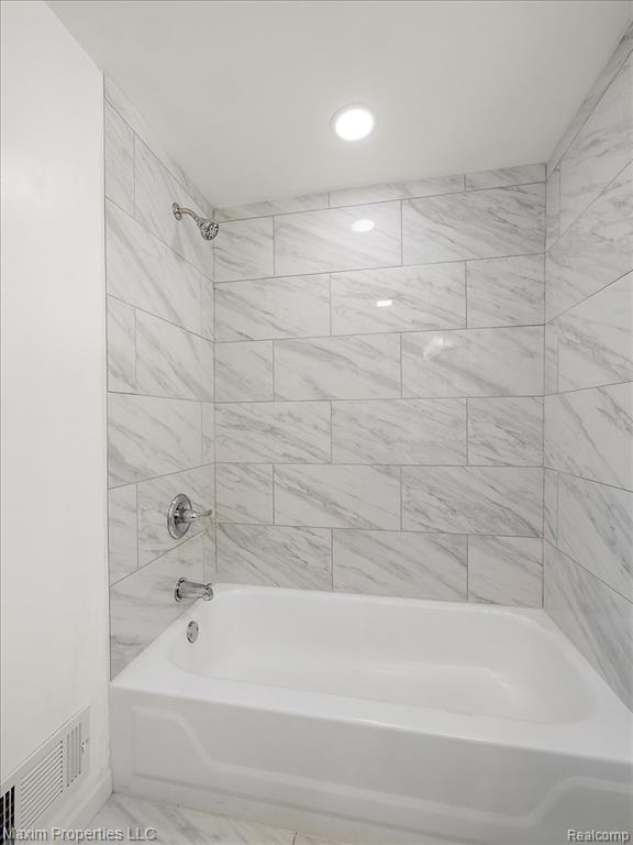 992 Parkwood Avenue, Ypsilanti, MI 48198 — Photo 22