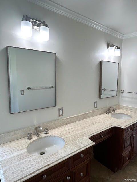 599 WILLARD Avenue, Rochester Hills, MI 48307 — Photo 29