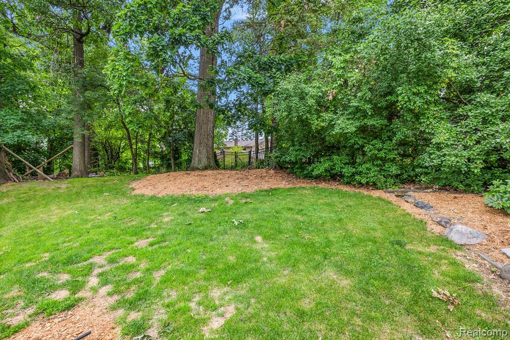 4378 Compton Way, Bloomfield Hills, MI 48302 — Photo 71