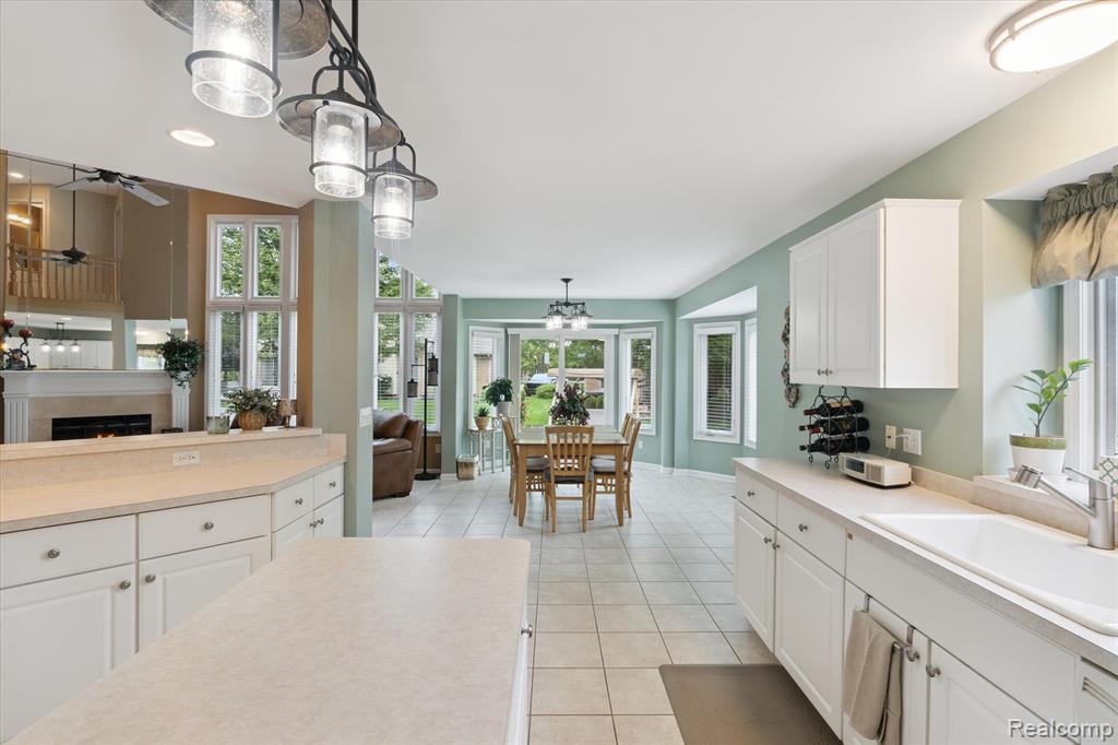 47509 Brockmor Drive, Shelby Twp, MI 48315 — Photo 14