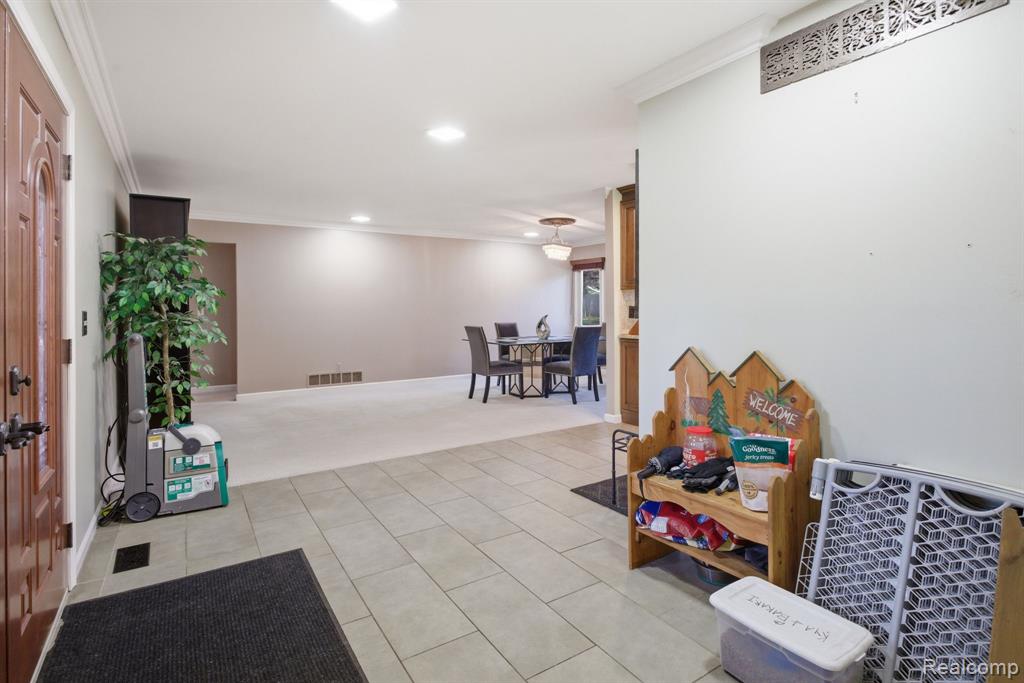 2411 Wixom Trail, Milford, MI 48381 — Photo 37