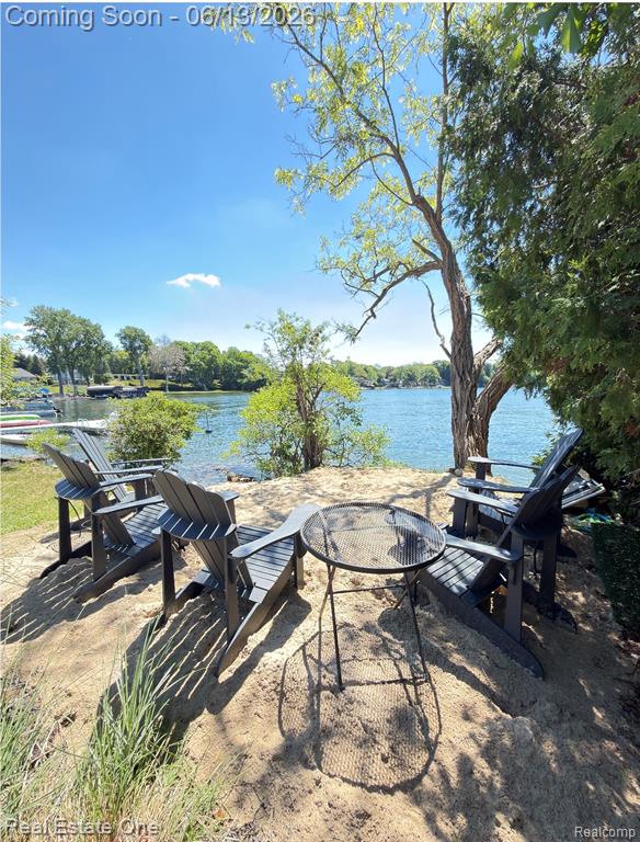 2428 Pine Lake Road, West Bloomfield, MI 48324 — Photo 13