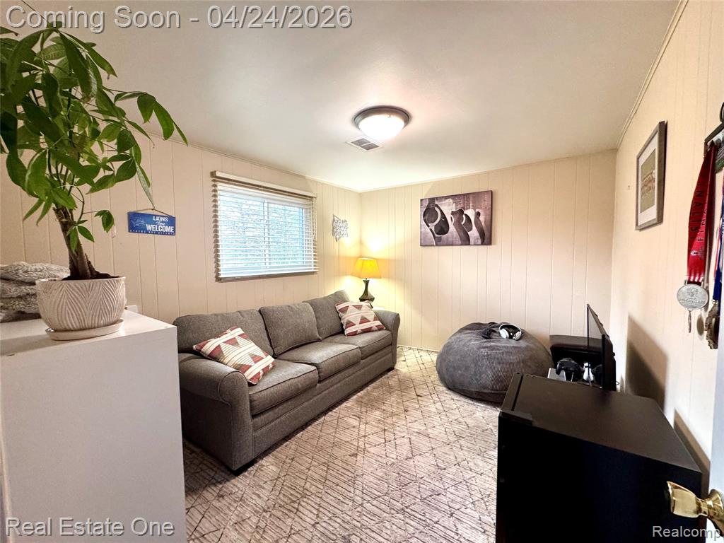 2757 Limerick Lane, Troy, MI, 48098