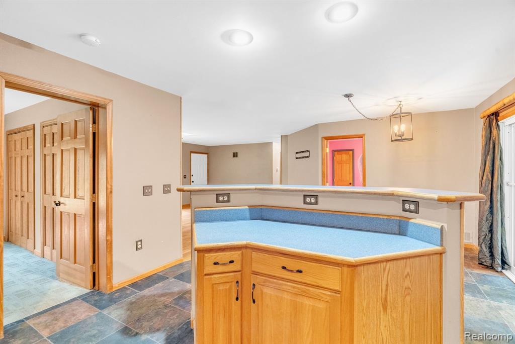 6917 CHASE LAKE Road, Fowlerville, MI 48836 — Photo 21