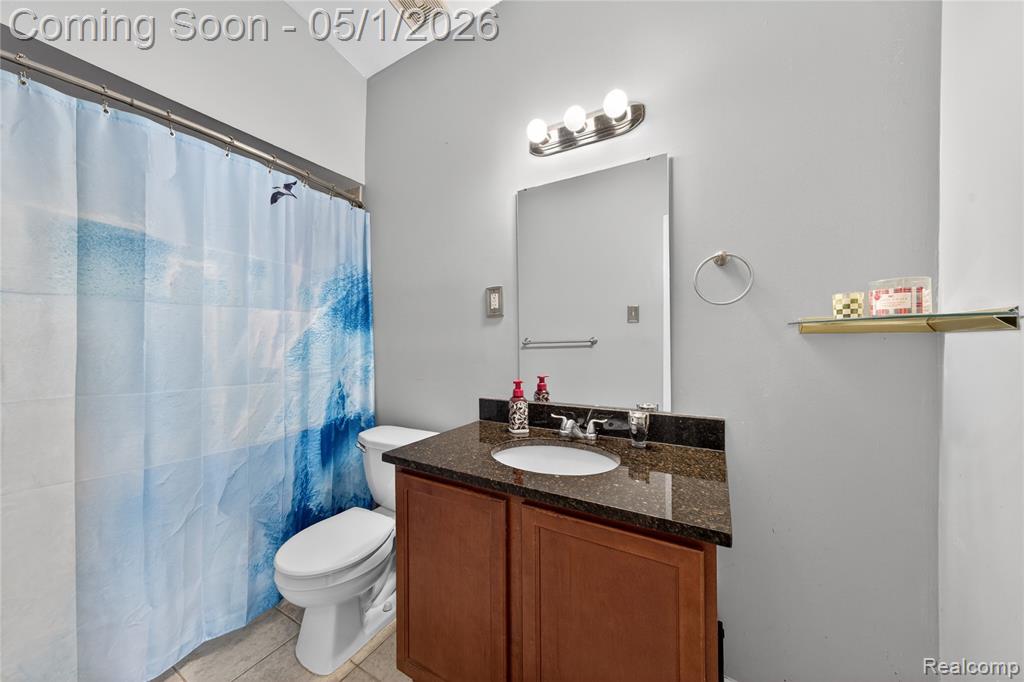 22813 Detour Street, Saint Clair Shores, MI 48082 — Photo 18