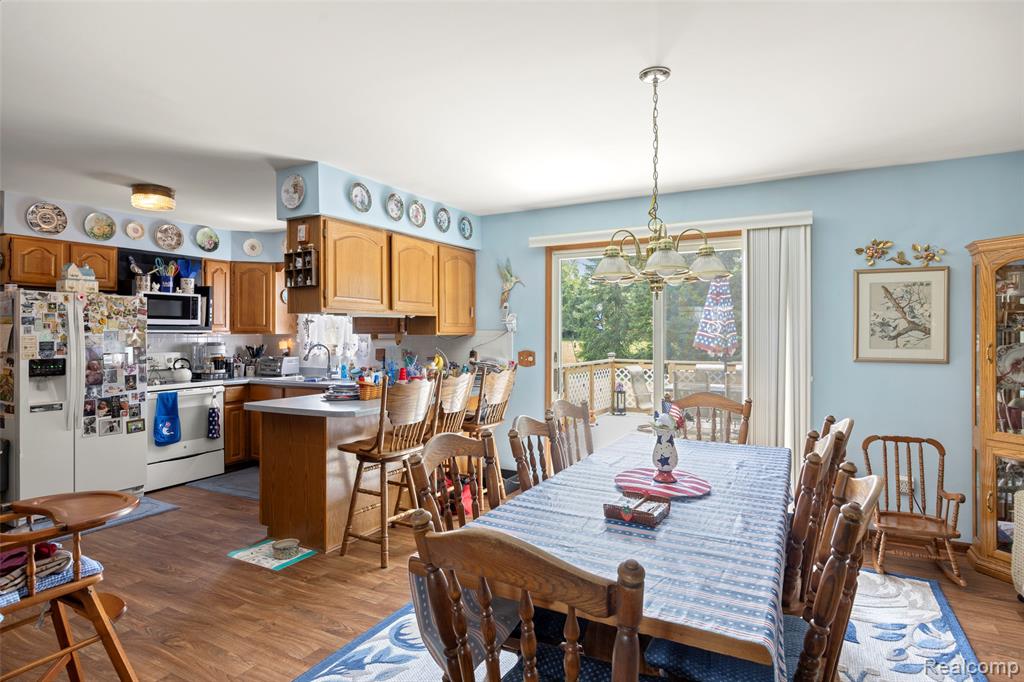 52909 10 Mile Road, South Lyon, MI 48178 — Photo 37