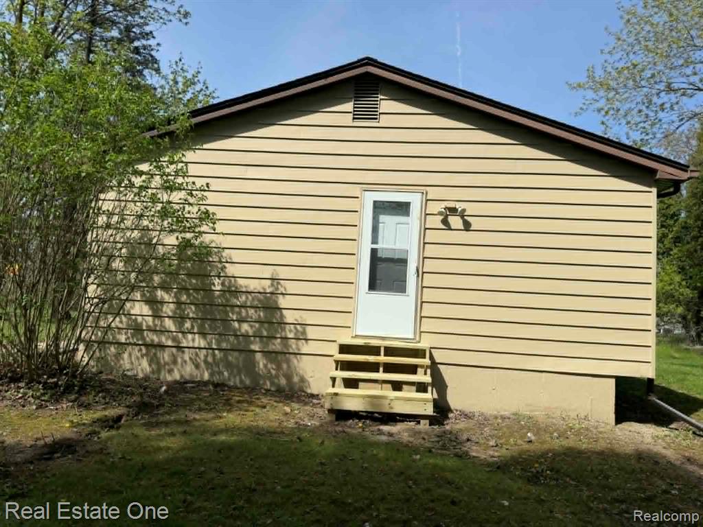 10343 Coolidge Road, Goodrich Vlg, MI — Photo 2