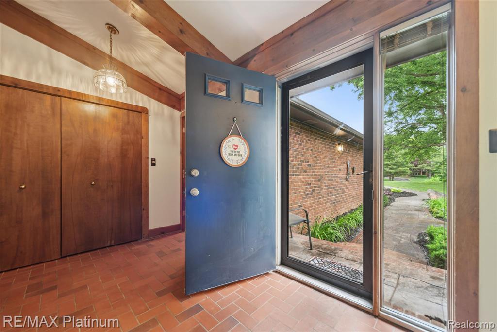 5152 Milroy Lane, Brighton, MI 48116 — Photo 6