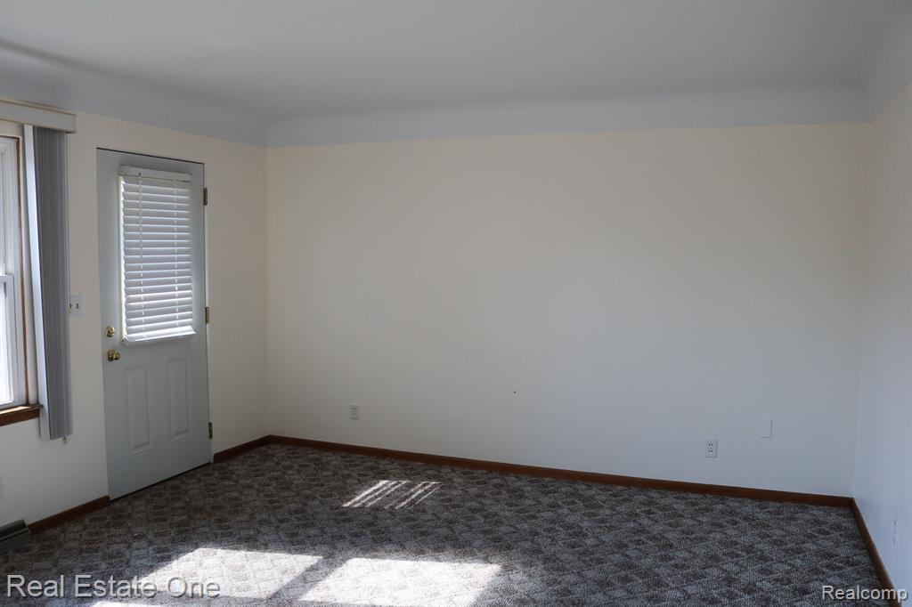424 W CEDAR Street, Standish, MI 48658 — Photo 17