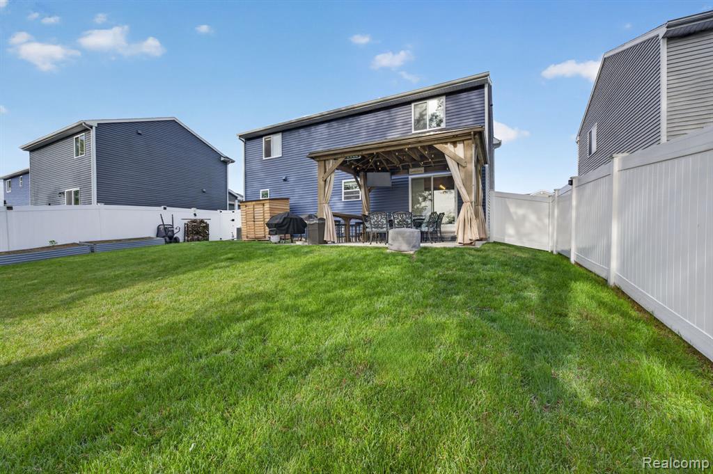 2845 Sycamore River Drive, Fowlerville, MI 48836 — Photo 61