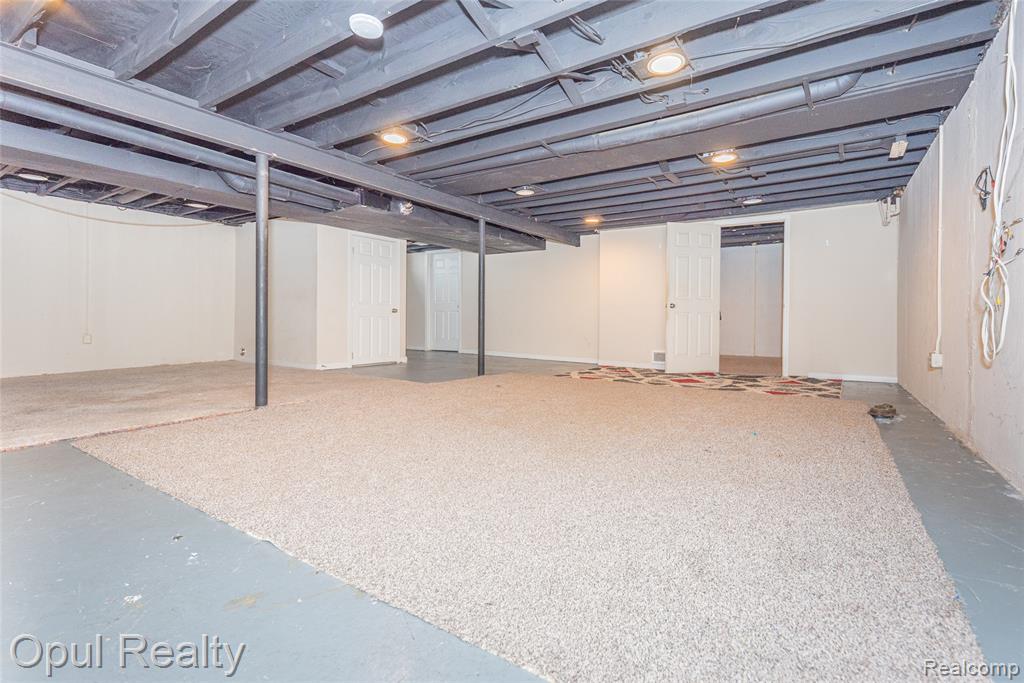 8234 Perrin Avenue, Westland, MI — Photo 23