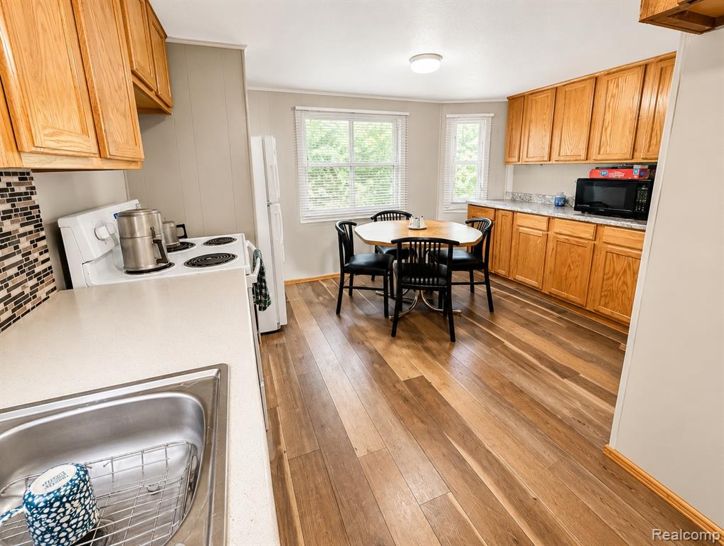 643 N Hockaday Road, Gladwin, MI 48624 — Photo 6