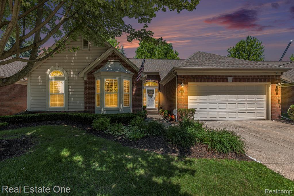 4097 Honeysuckle Drive, Sterling Heights, MI 48314 — Photo 2